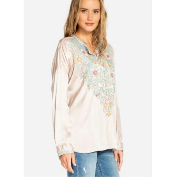 REANNE SATIN BLOUSE - Picture 5 of 8